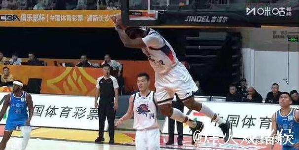 CBA俱乐部杯:鲍威尔砍下26分 山东高速力克北京北汽 CBA俱乐部杯:鲍威尔砍下26分 山东高速力克北京北汽